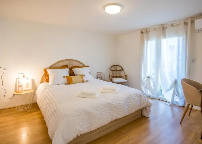 Apartment Le Cocon Ruthenois - Climatisation, Wifi, Netflix & Jardin *